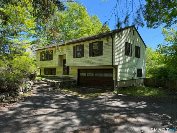 15 Bear Mountain Road, Danbury, CT 06811