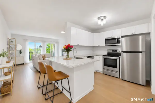 950 Cove Road #C8, Stamford, CT 06902