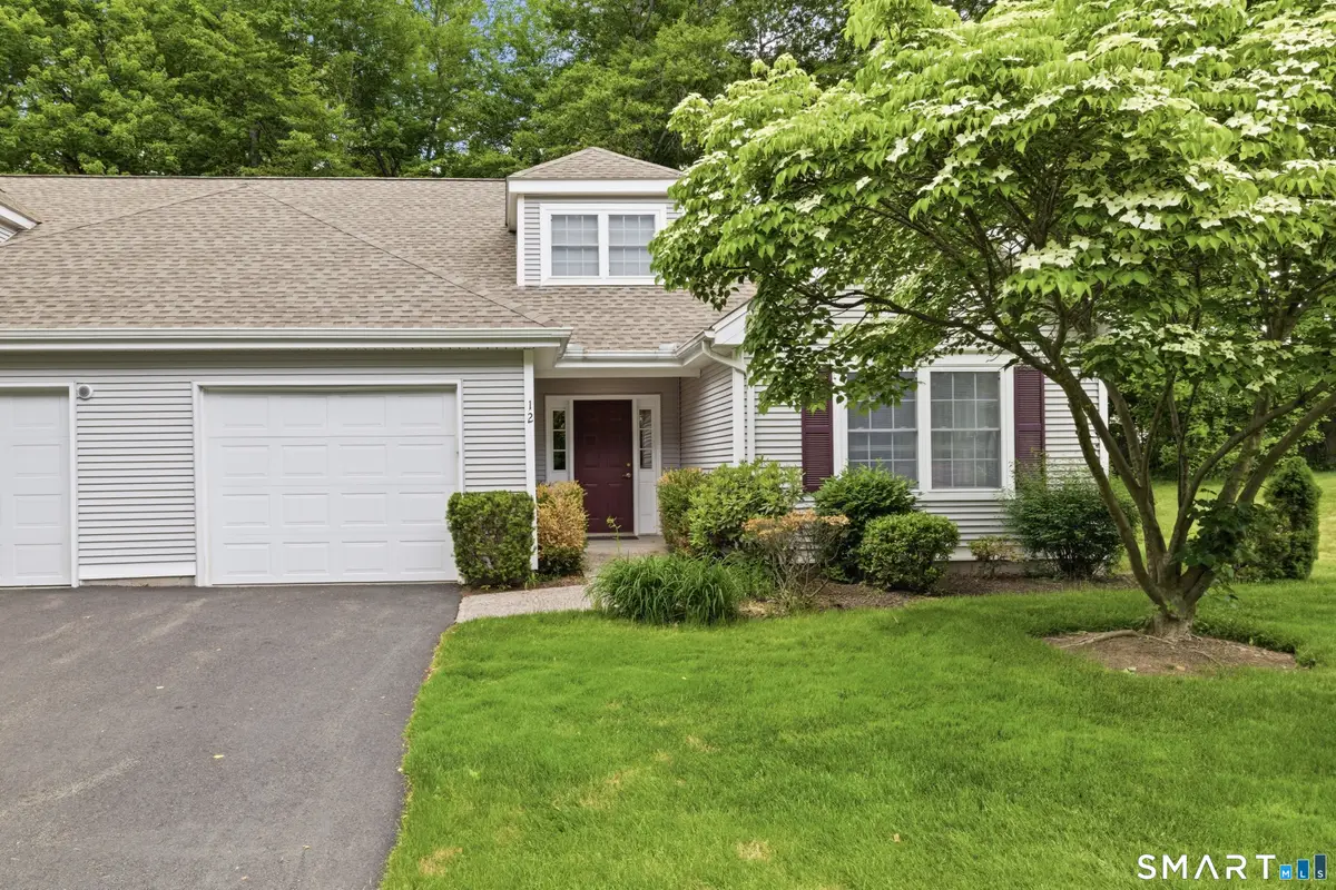12 Tabor Circle, West Hartford, CT 06117 - #1