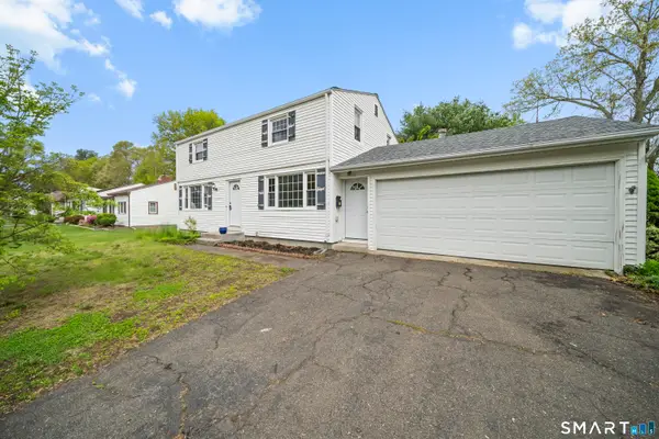 25 Putnam Drive, Enfield, CT 06082
