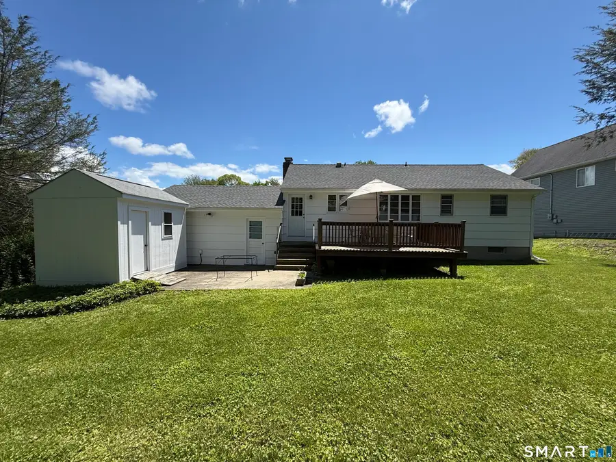 26 Maple Street, Trumbull, CT 06611 - #3