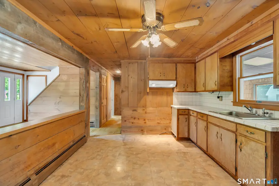 8 Chapel Hill Road, Oakdale, CT 06370 - #2