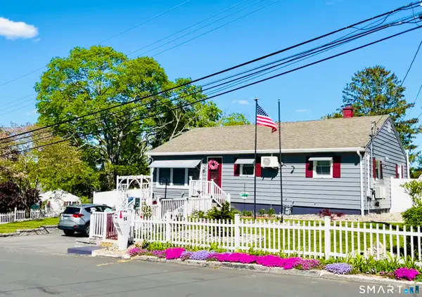 14 Holly Hill Drive, Montville, CT 06382