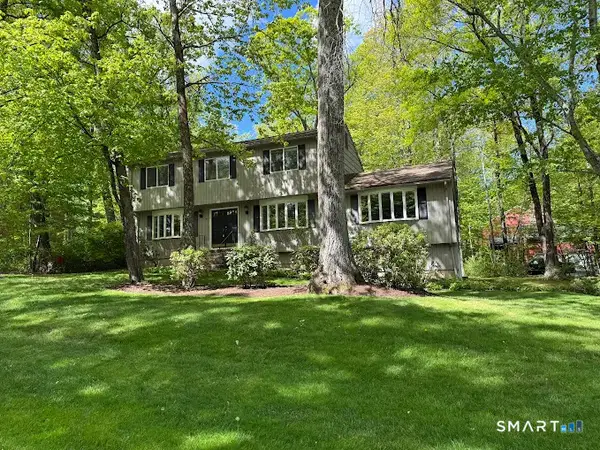 1 Fairfield Lane, Simsbury, CT 06070