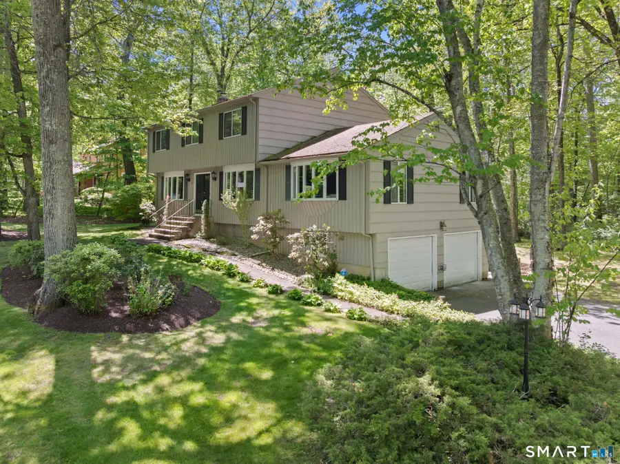 1 Fairfield Lane, Simsbury, CT 06070 - #2