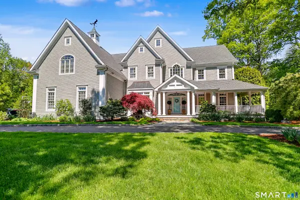 35 Cherry Gate Lane, Trumbull, CT 06611