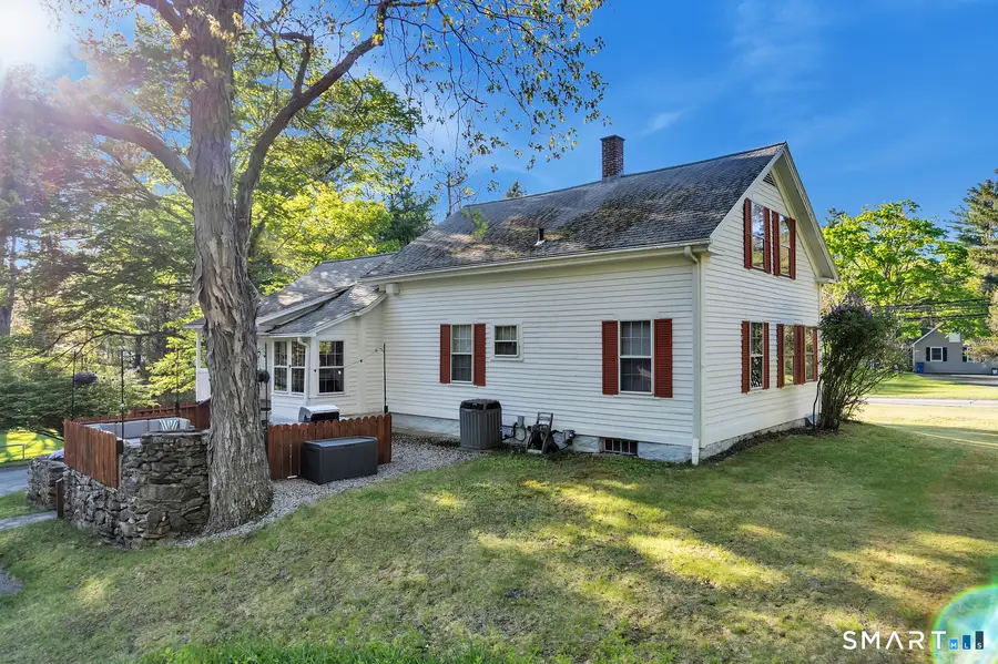 215 Walnut Street, Putnam, CT 06260 - #3