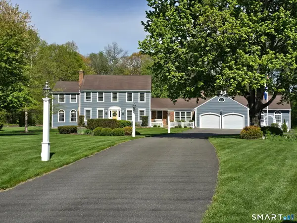 50 River View Court, Cheshire, CT 06410