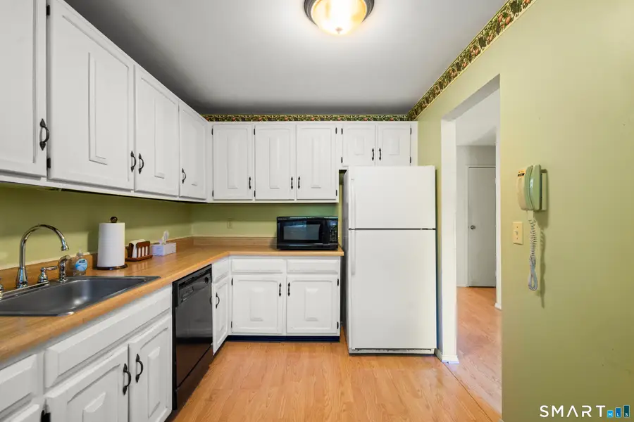 11 Georgetown Drive #E, Enfield, CT 06082 - #2
