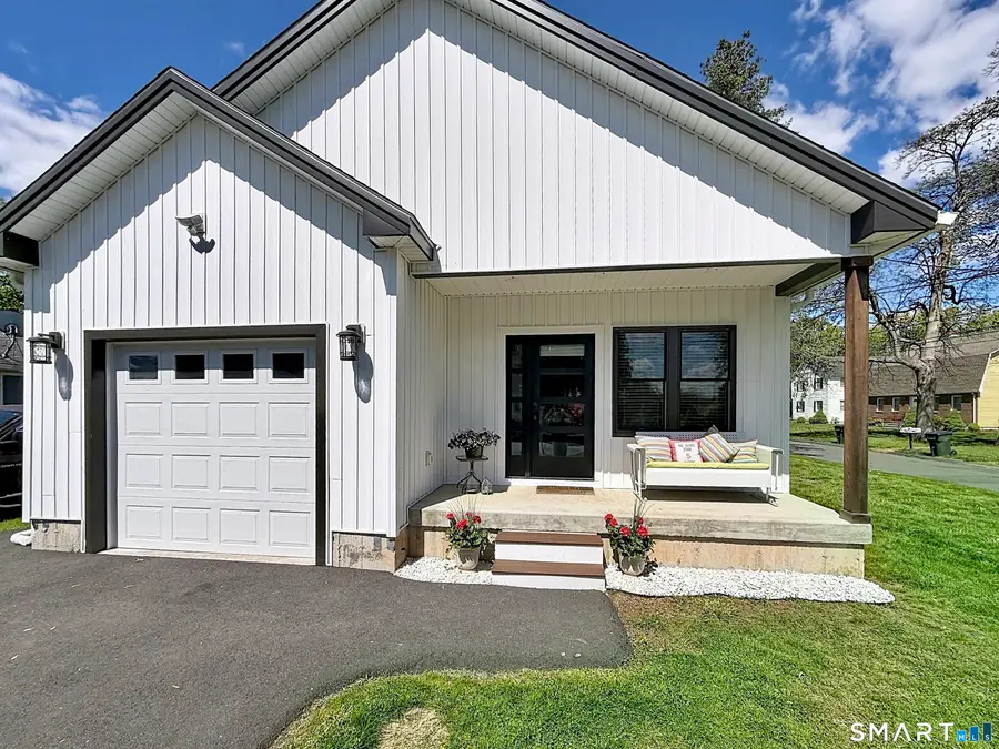 21 Birge Avenue, Windsor Locks, CT 06096 - #2
