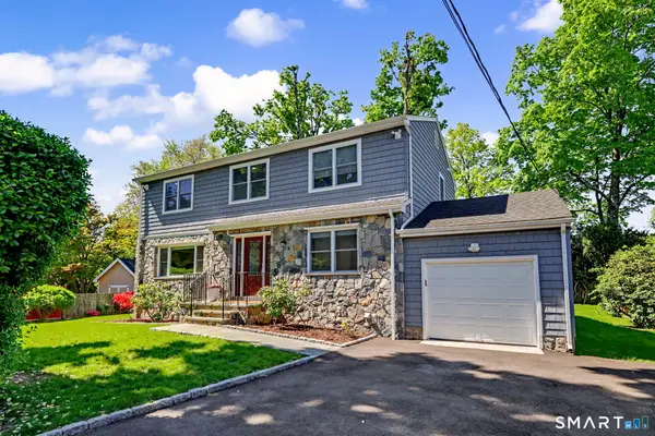 34 1/2 Orchard Street, Greenwich, CT 06807