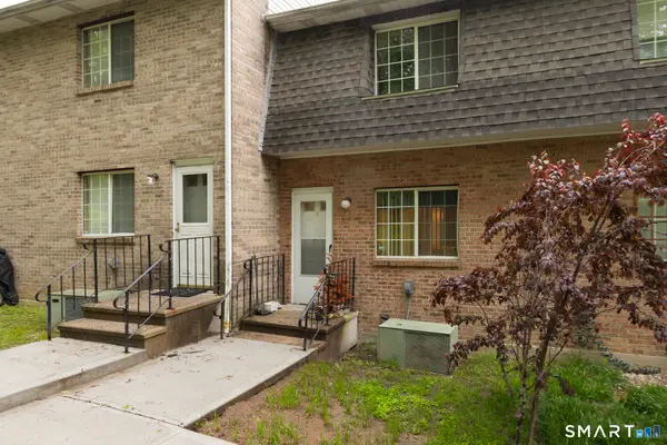 109 Bucks Hill Road #7, Waterbury, CT 06704