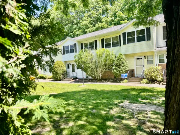 25 Padanaram Road #77, Danbury, CT 06811