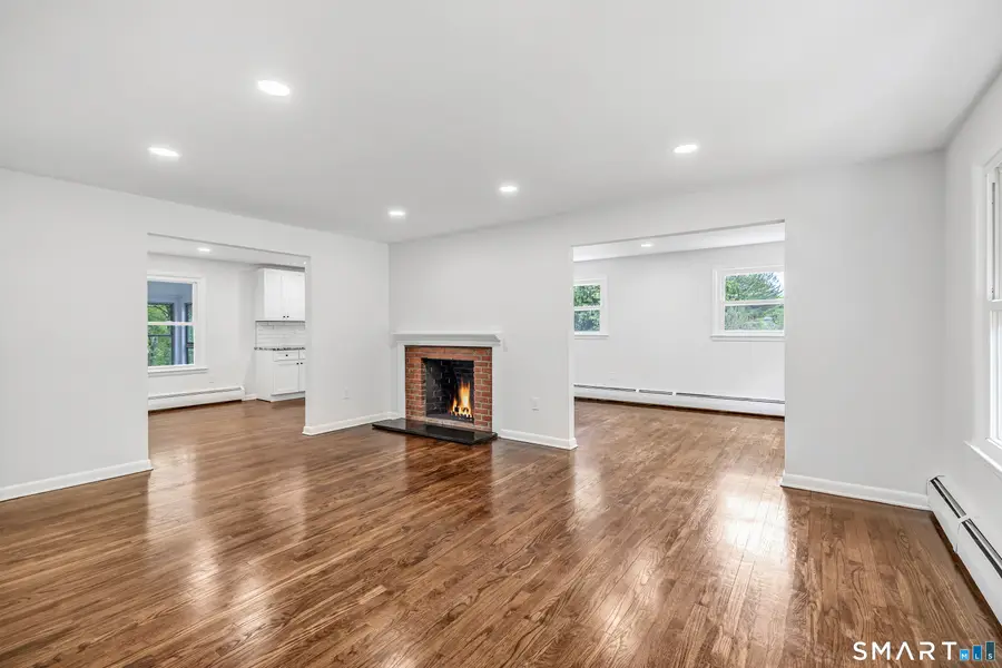 7 Longview Road, Newtown, CT 06482 - #2