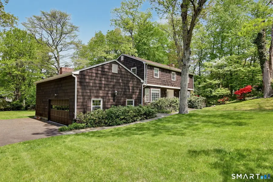 45 Carriage Drive South, Stamford, CT 06902 - #2