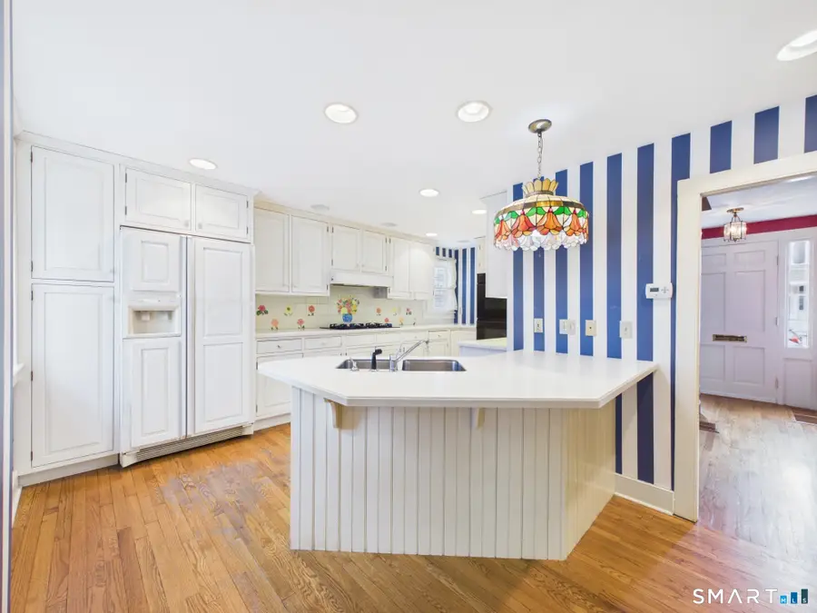 21 Elm Street, Stonington, CT 06378 - #2