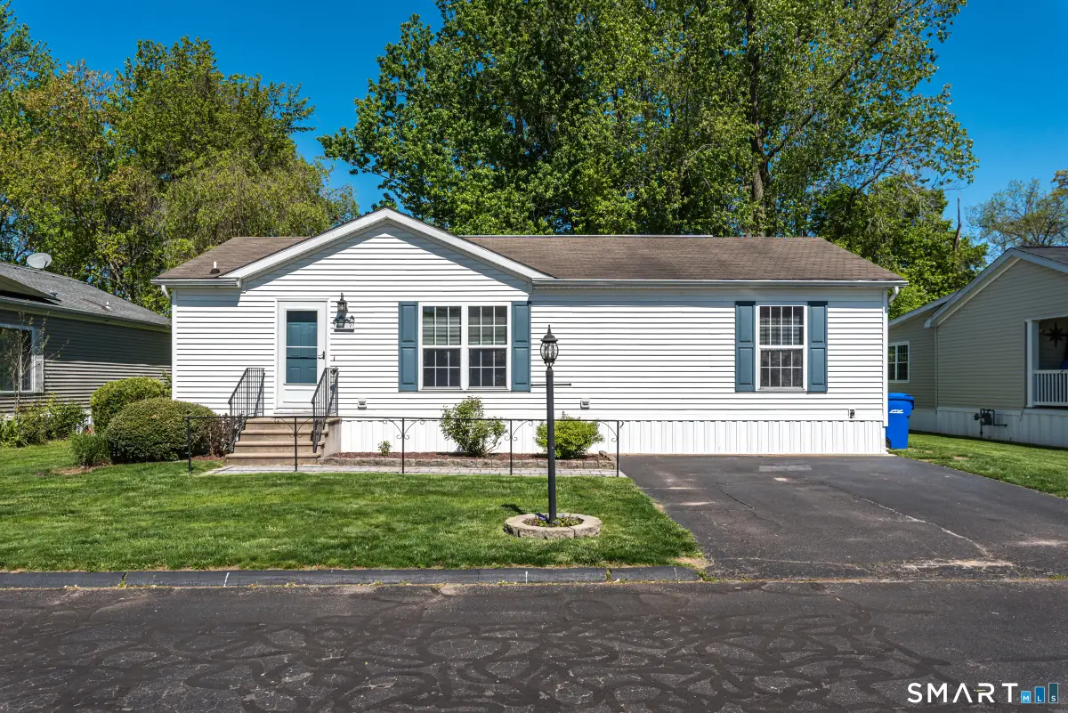 17 Laurel Circle, East Windsor, CT 06088 - #1