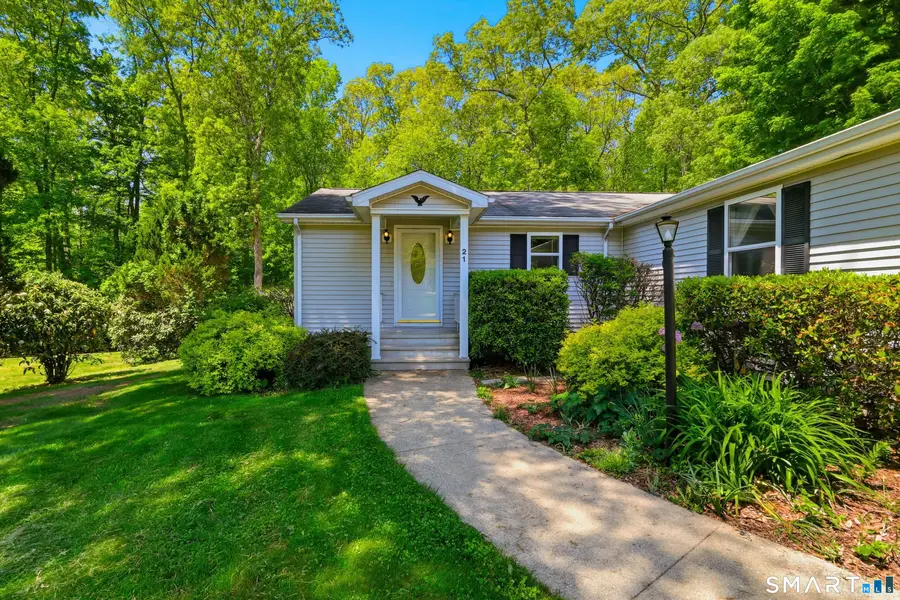 21 Hillcrest Drive, Oxoboxo River, CT 06382 - #2