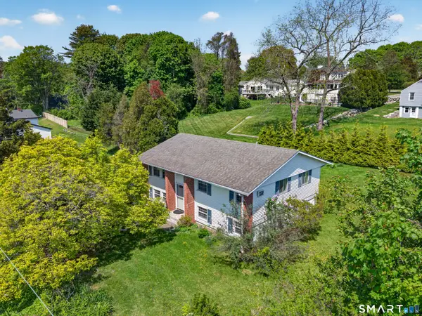 662 Groton Long Point Road, Groton, CT 06340