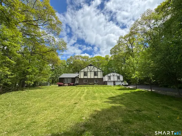 38 Grey Ledge Drive, Guilford, CT 06437