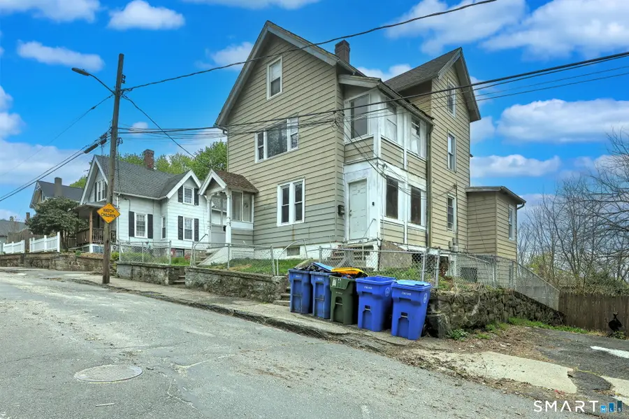 22 Ashley Street, Waterbury, CT 06704 - #3