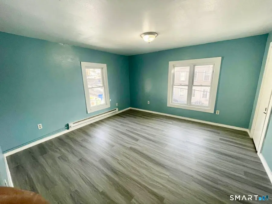 1 Ash Street, Waterbury, CT 06704 - #2