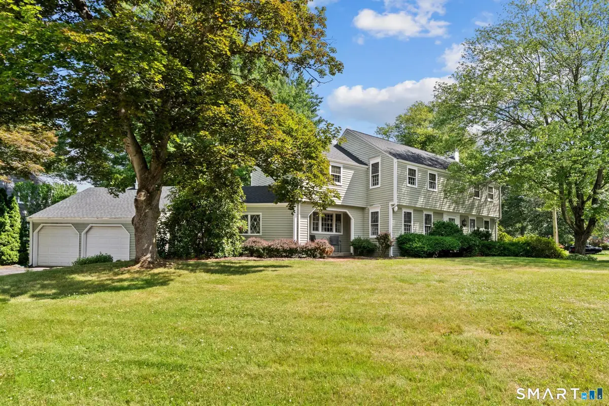 24 Drury Lane, West Hartford, CT 06117 - #1