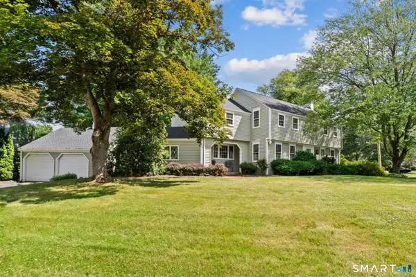 24 Drury Lane, West Hartford, CT 06117
