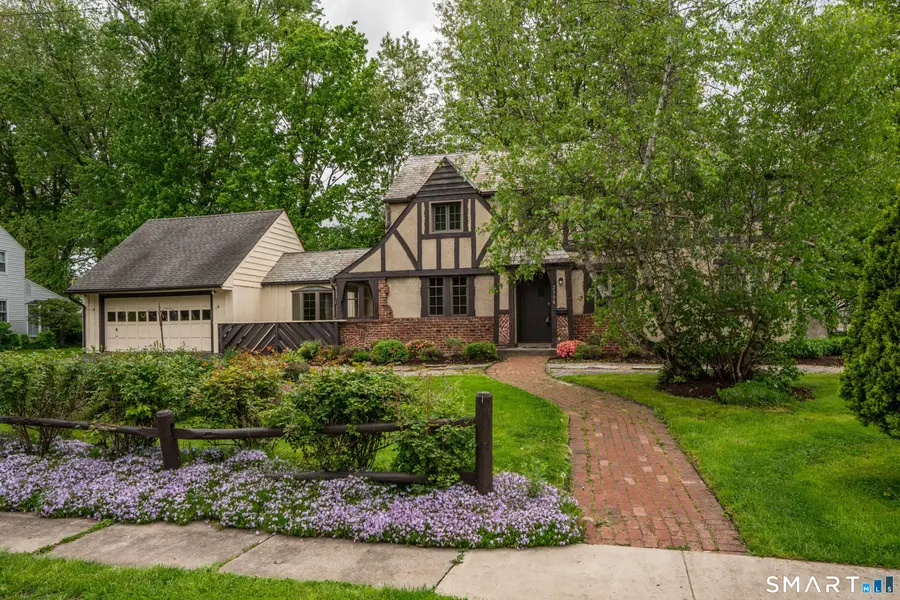 2308 Albany Avenue, West Hartford, CT 06117 - #2