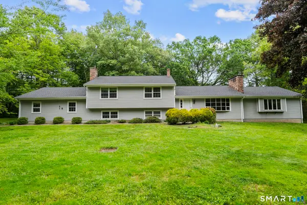 34 Ox Bow Lane, Woodbridge, CT 06525