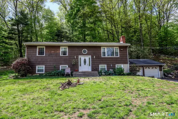 5 Connelly Road, New Milford, CT 06776