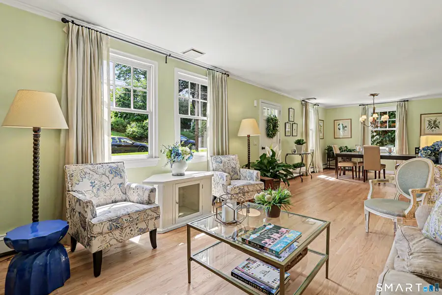 33 Walmsley Road, Darien, CT 06820 - #3
