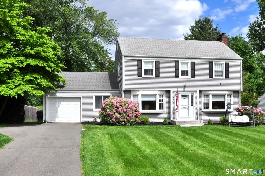 16 Miamis Road, West Hartford, CT 06117 - #2
