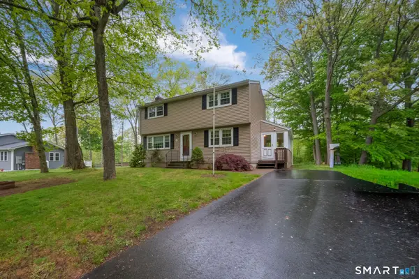 14 Hill View Lane, Clinton, CT 06413