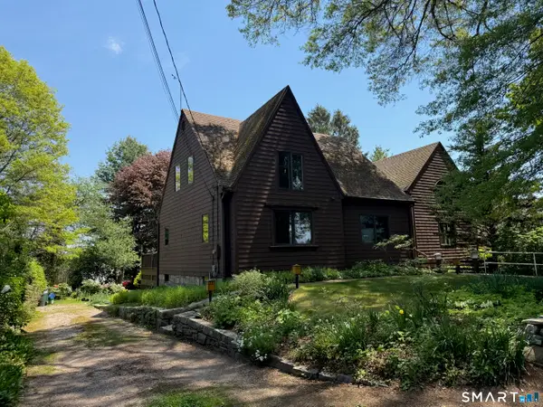 8 Ivy Road, Stonington, CT 06355