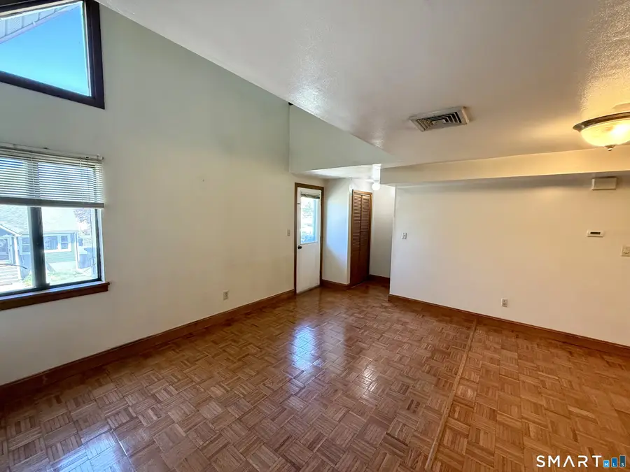 105 Tremont Avenue #C, Bridgeport, CT 06606 - #3