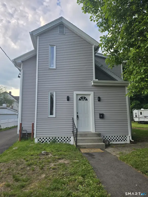 19 Jamaica Street, Bristol, CT 06010