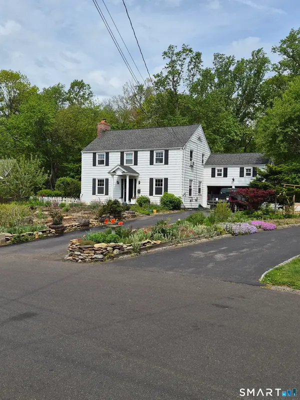162 Killian Avenue, Trumbull, CT 06611
