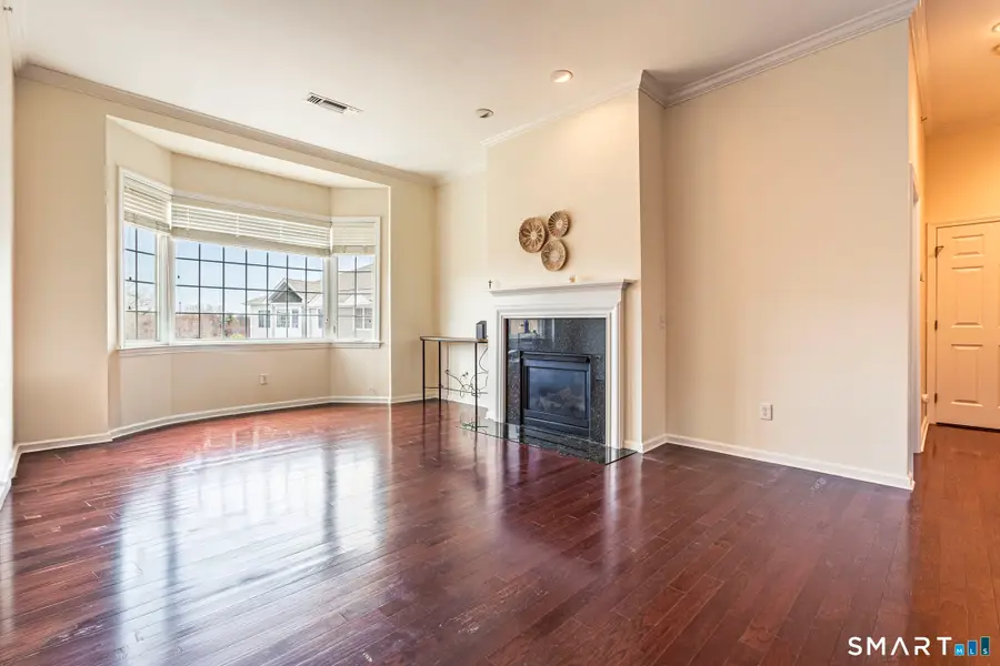 1 King Philip Drive #414, West Hartford, CT 06117 - #2