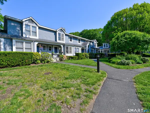 73 Fawn Ridge Lane #73, Norwalk, CT 06851
