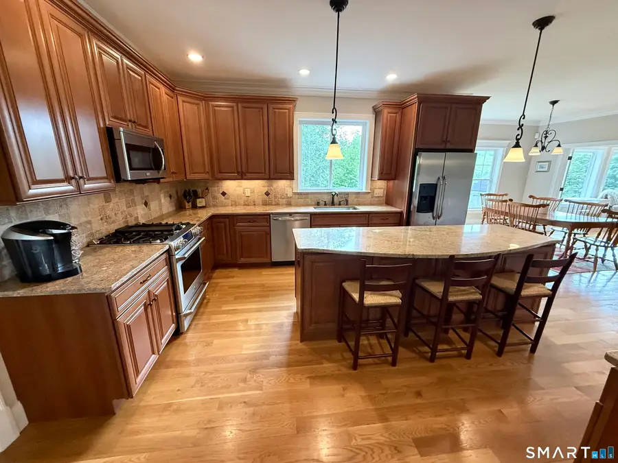46 Hoseye Coach Road, Newtown, CT 06470 - #3