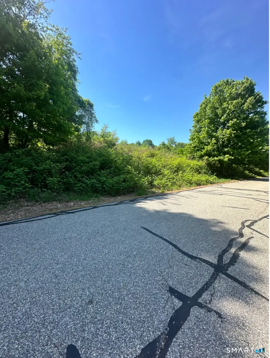 Maxfelix Drive, Mansfield, CT 06268 - #2