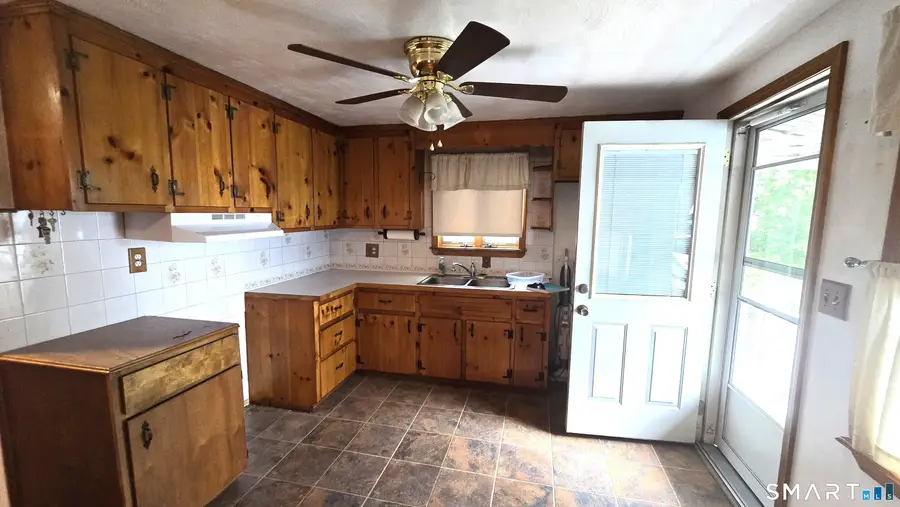 9 Rosemont Avenue, Bristol, CT 06010 - #2