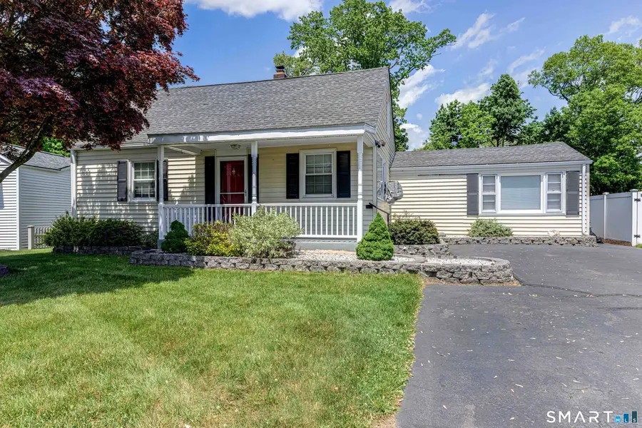 26 Macarthur Road, North Haven, CT 06473 - #2