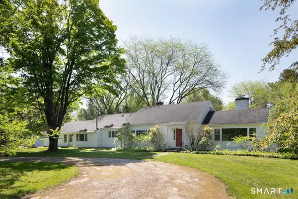 22 Robin Hill Lane, Salisbury, CT 06039