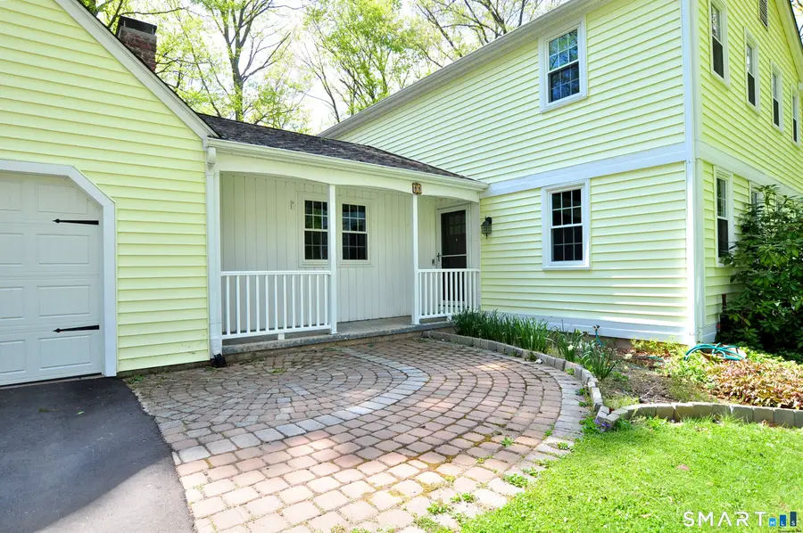 11 Round Hill Road, Granby, CT 06035 - #2