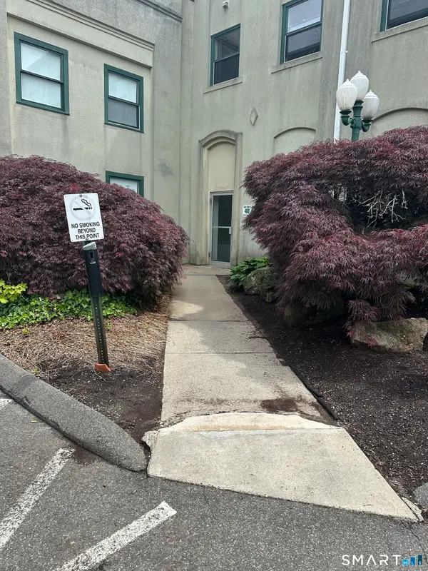 40 South Cherry Street #18, Wallingford, CT 06492
