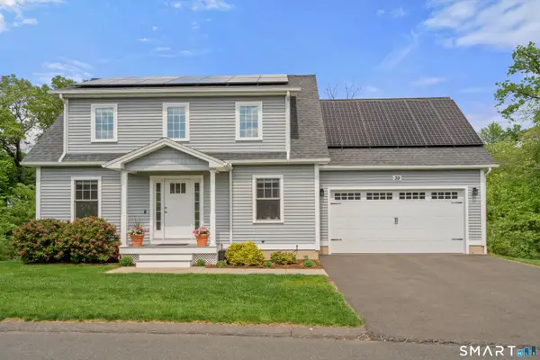 39 Chapman Chase, Windsor Locks, CT 06096