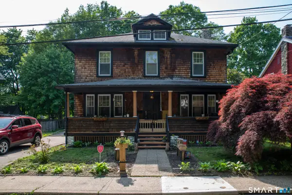 5 Julian Terrace, Norwich, CT 06360