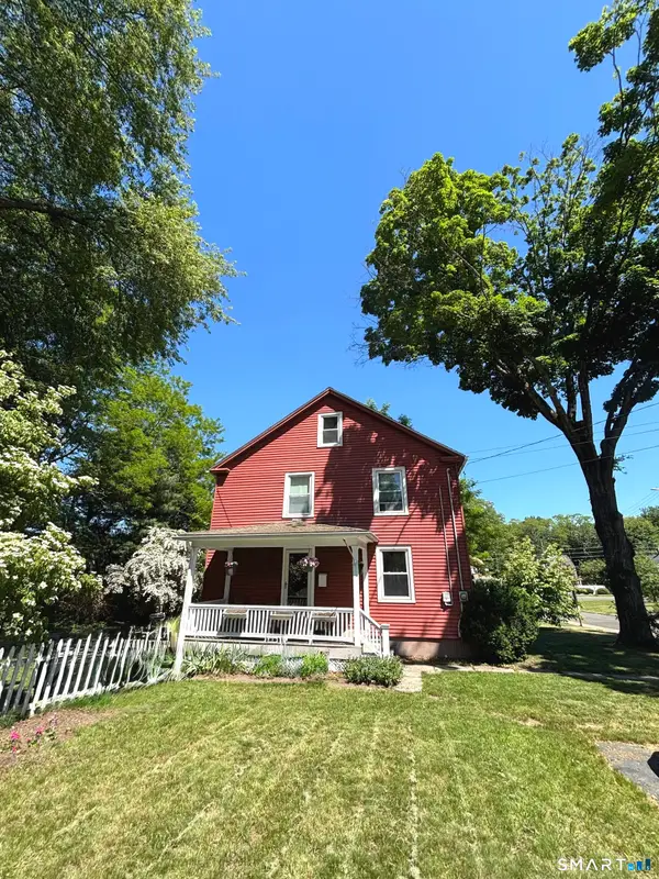 4 Hazelmeadow Place, Simsbury, CT 06070